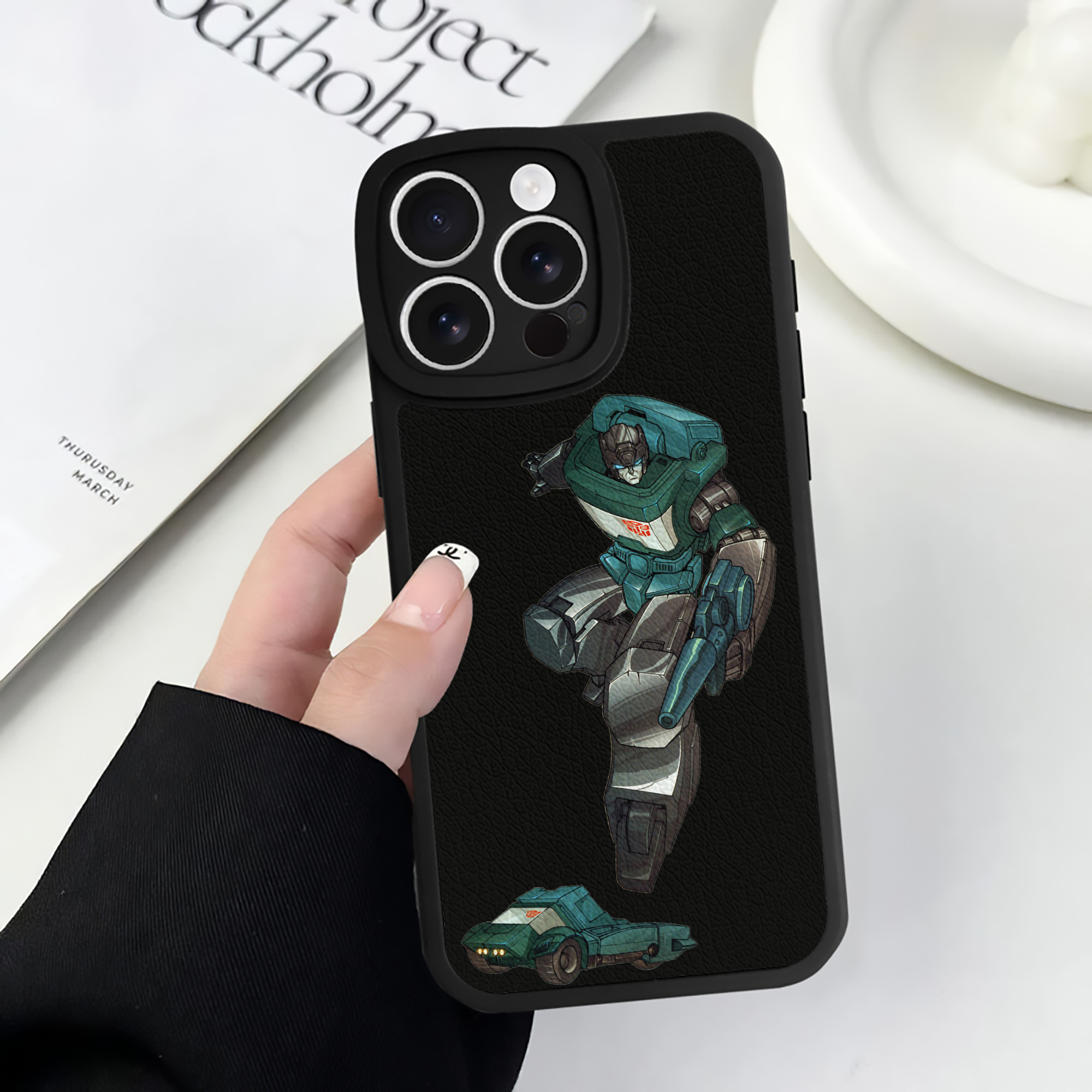 （画像用）  【iPhone 16シリーズ対応】シリコンスマホケース（レザー調） 材質：シリコン
